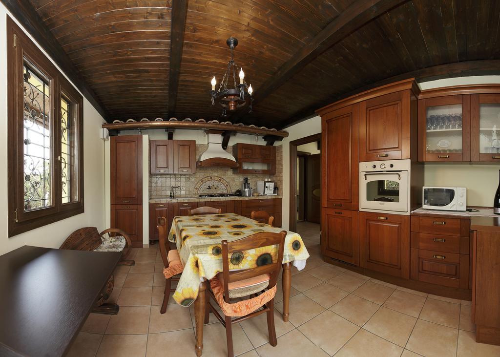 Bed and Breakfast Borgo Dei Sensi Casumaro Exterior foto